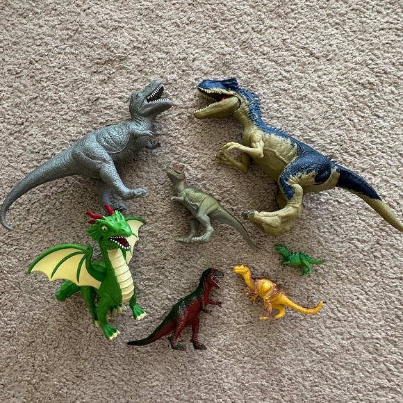 Assorted Lot Of Dinosaur Toys! - Picture 3 of 5
